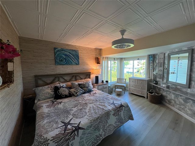 1500 SUNSET ROAD C4, Tarpon Springs, FL 34689