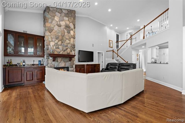 5146 Lagoons Circle 22, West Bloomfield, MI 48323