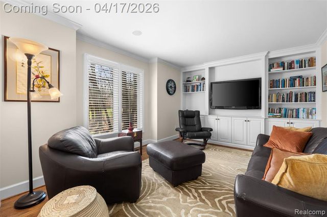 5146 Lagoons Circle 22, West Bloomfield, MI 48323
