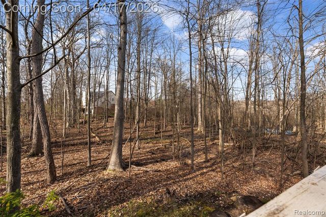 5146 Lagoons Circle 22, West Bloomfield, MI 48323