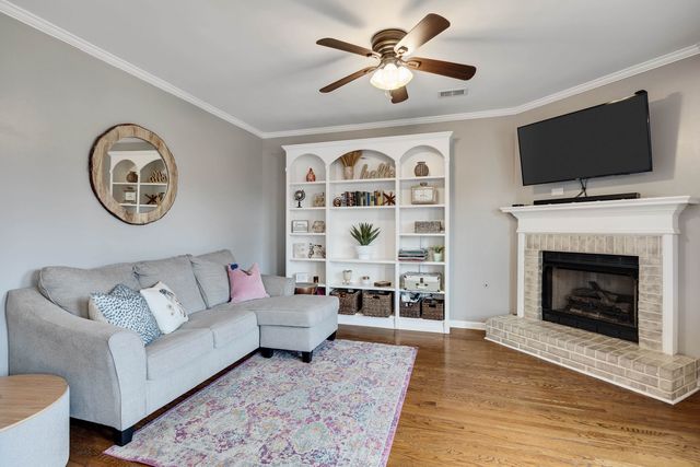 676 BROOKMERE DR, Collierville, TN 38017