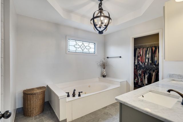 676 BROOKMERE DR, Collierville, TN 38017