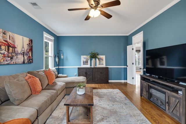 676 BROOKMERE DR, Collierville, TN 38017