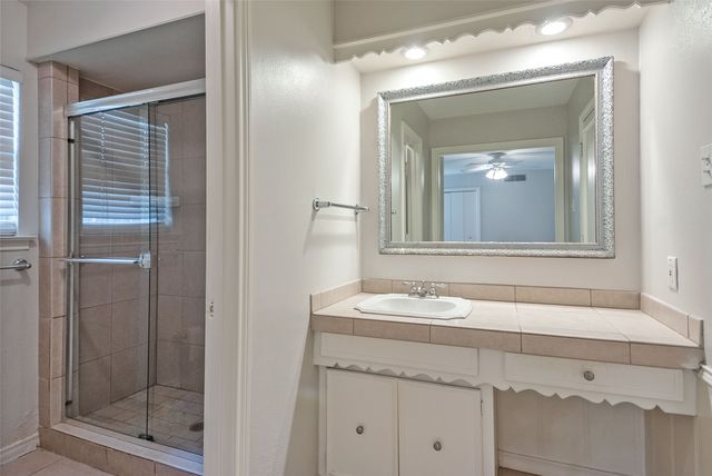 10679 Sandpiper Lane, Dallas, TX 75230