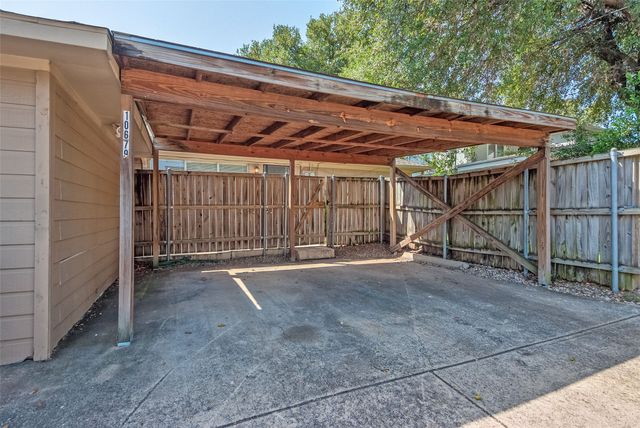 10679 Sandpiper Lane, Dallas, TX 75230