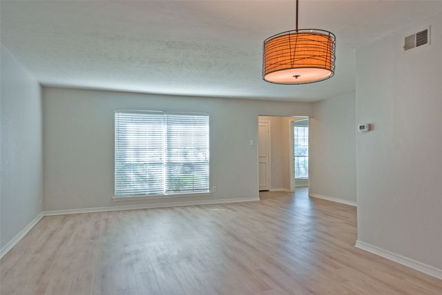 10679 Sandpiper Lane, Dallas, TX 75230