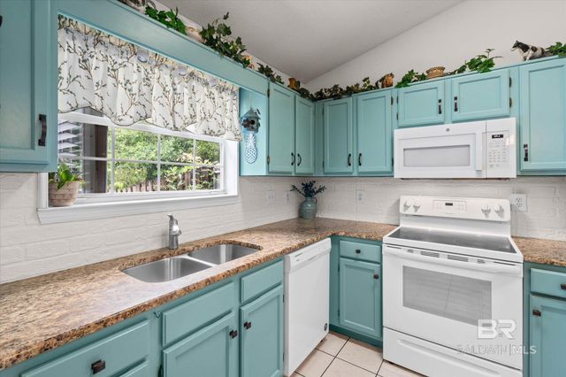 314 N Spring Lake Drive, Mobile, AL 36695