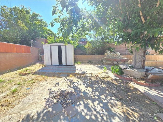 44221 4th E, Lancaster, CA 93535
