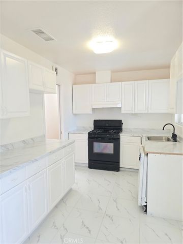 44221 4th E, Lancaster, CA 93535
