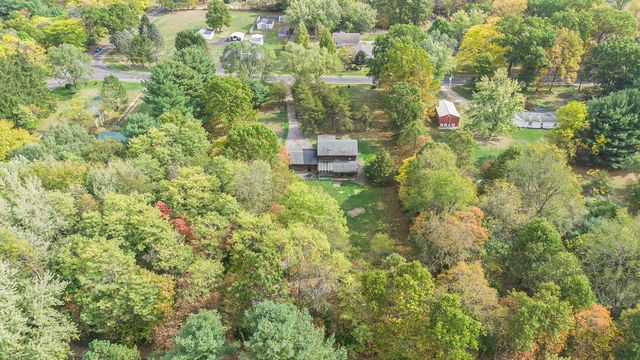 69306 Ironwood Drive, Niles, MI 49120