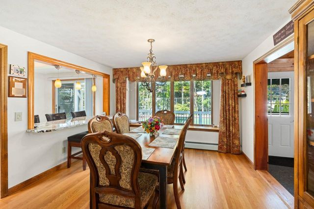 32 Lindsay Road, Hooksett, NH 03106