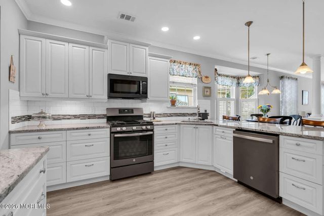 25 Grayhawk Lane, Little Egg Harbor, NJ 08087