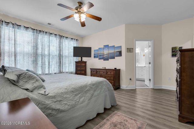 25 Grayhawk Lane, Little Egg Harbor, NJ 08087