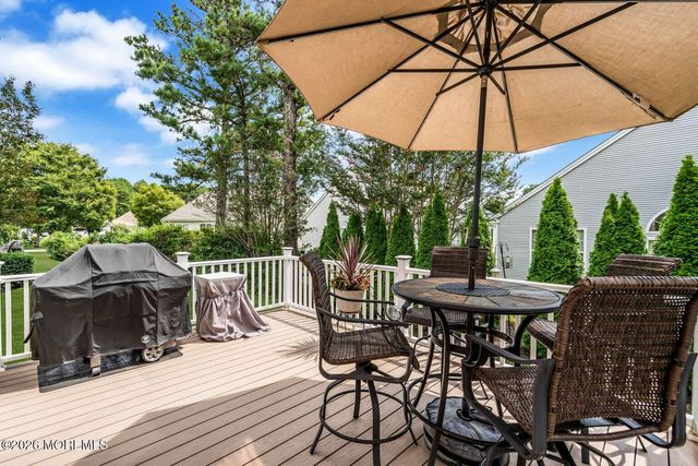 25 Grayhawk Lane, Little Egg Harbor, NJ 08087