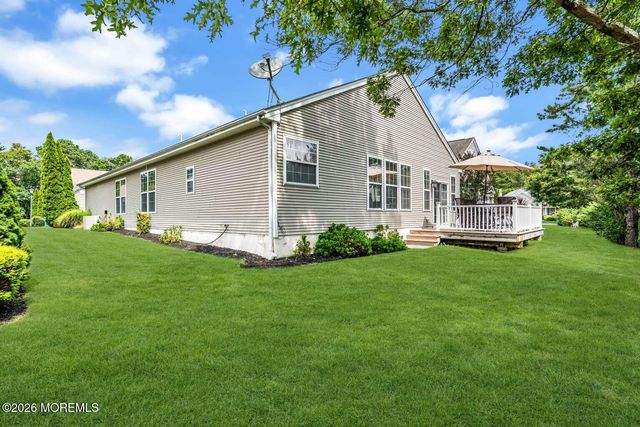25 Grayhawk Lane, Little Egg Harbor, NJ 08087