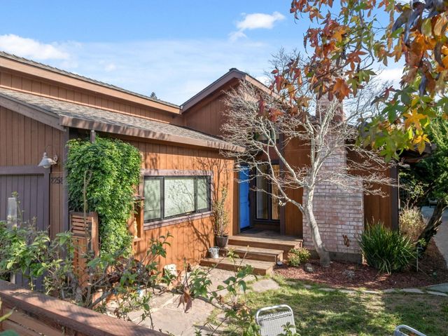 2258 Juan Pablo Lane, Santa Cruz, CA 95062