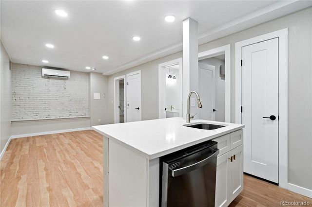 252 N Lincoln Street, Denver, CO 80203