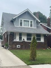 576 Lakewood Street, Detroit, MI 48215