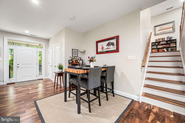 206 FOX RUN LN, Lincoln University, PA 19352