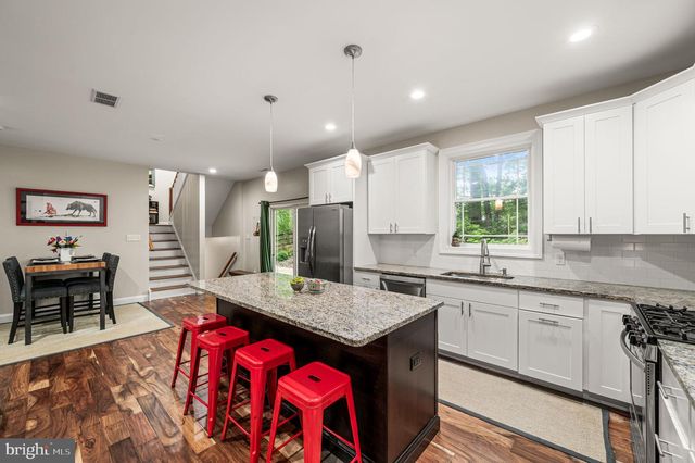 206 FOX RUN LN, Lincoln University, PA 19352