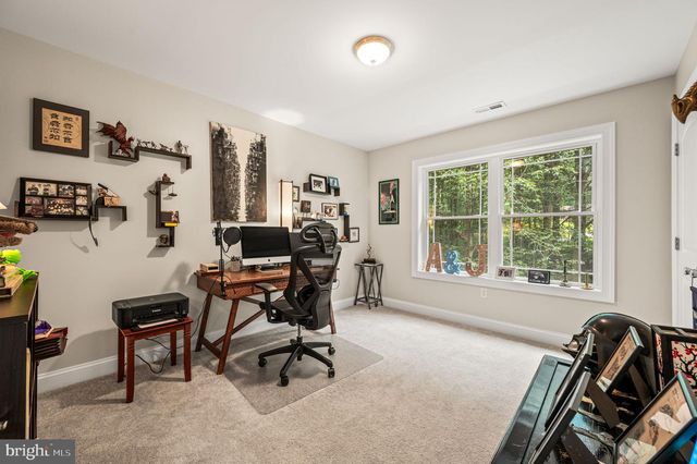 206 FOX RUN LN, Lincoln University, PA 19352