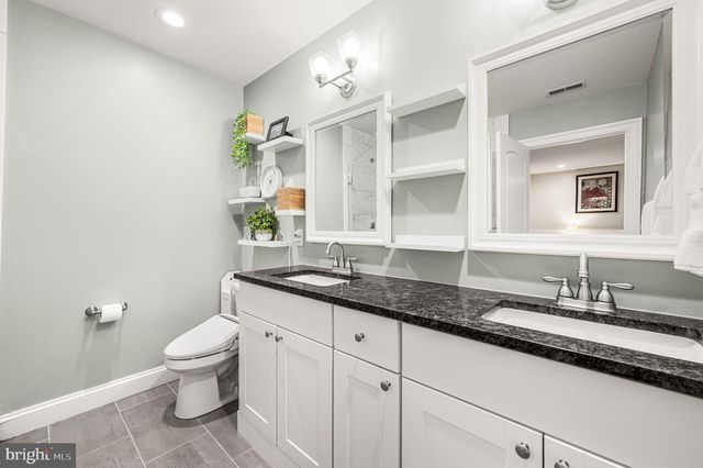 206 FOX RUN LN, Lincoln University, PA 19352