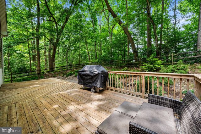206 FOX RUN LN, Lincoln University, PA 19352