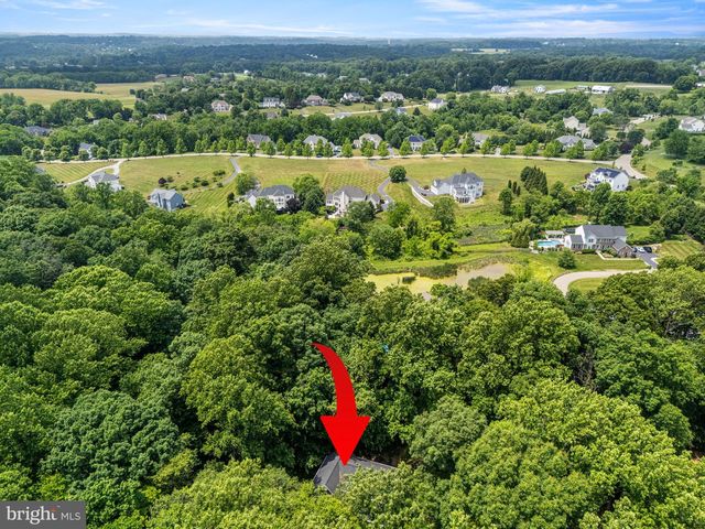 206 FOX RUN LN, Lincoln University, PA 19352
