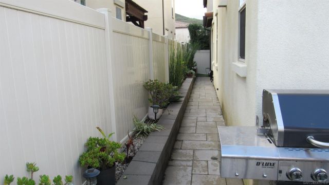 751 Merit Dr, San Marcos, CA 92078