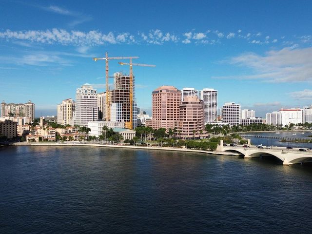 3050 Presidential Way 205, West Palm Beach, FL 33401