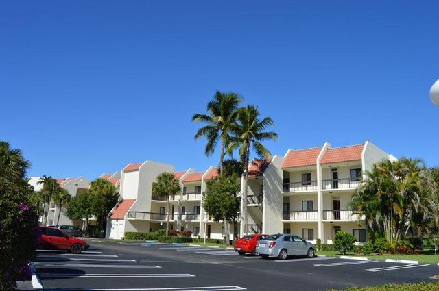3050 Presidential Way 205, West Palm Beach, FL 33401