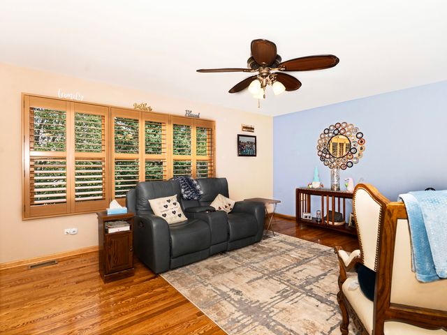 2883 Joela Drive, New Lenox, IL 60451
