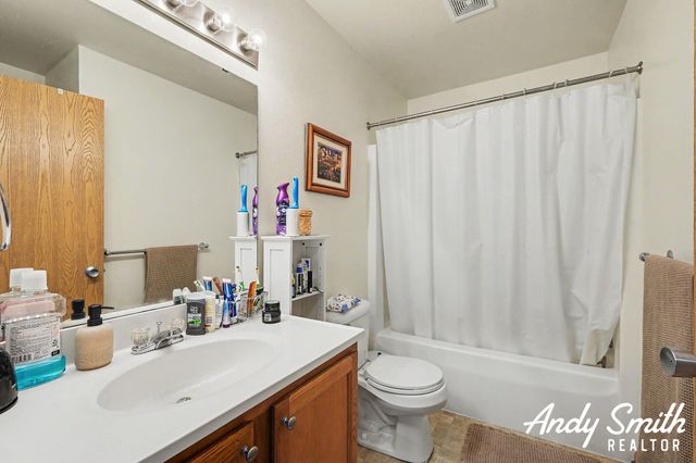 364 Harbortown Court, Holland, MI 49423