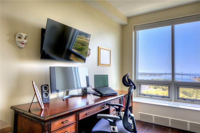 1 Tower Drive 1806, Portsmouth, RI 02871