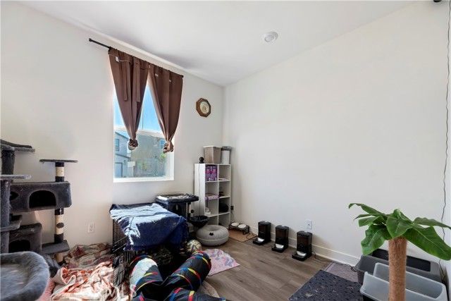 364 CASTAIC Way, Rialto, CA 92377