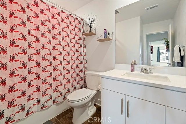 364 CASTAIC Way, Rialto, CA 92377