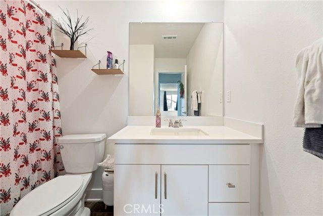 364 CASTAIC Way, Rialto, CA 92377