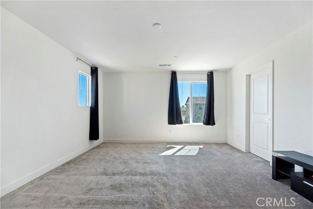 364 CASTAIC Way, Rialto, CA 92377