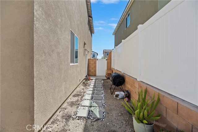 364 CASTAIC Way, Rialto, CA 92377