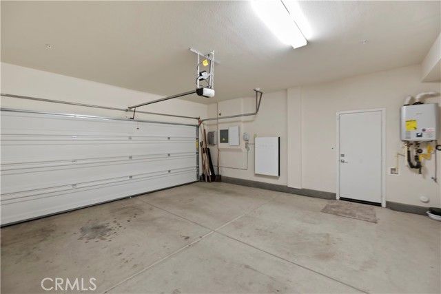 364 CASTAIC Way, Rialto, CA 92377