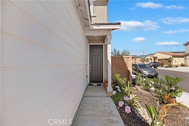 364 CASTAIC Way, Rialto, CA 92377