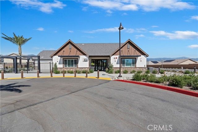 364 CASTAIC Way, Rialto, CA 92377