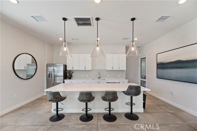 364 CASTAIC Way, Rialto, CA 92377