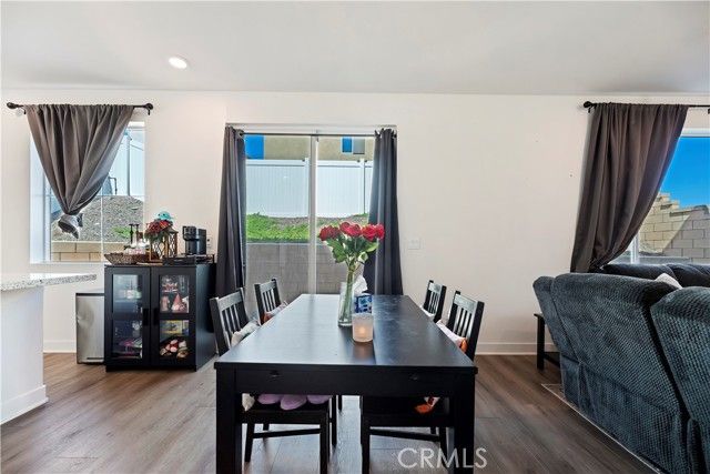 364 CASTAIC Way, Rialto, CA 92377