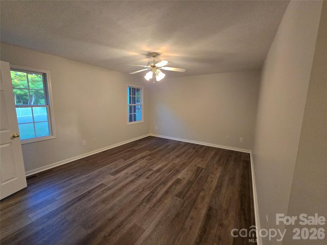 5126 Silver Tree Trail, Conover, NC 28613