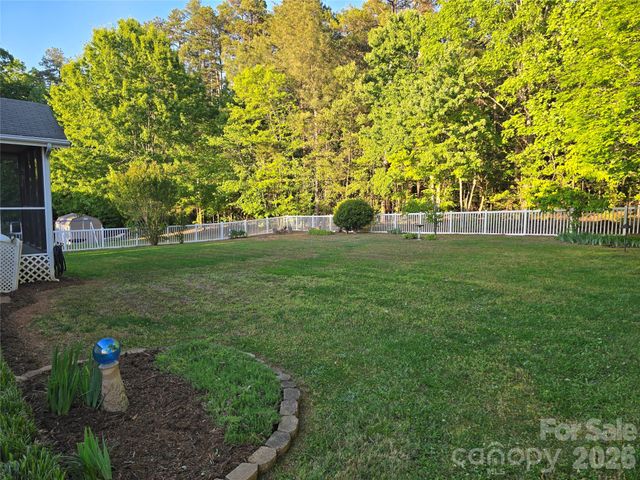 5126 Silver Tree Trail, Conover, NC 28613