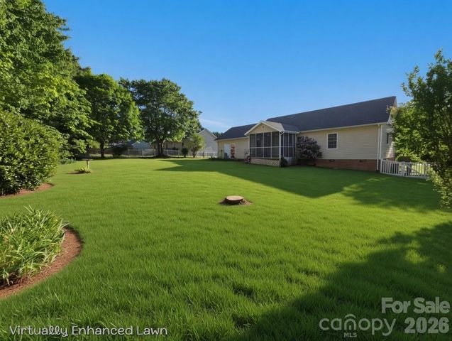 5126 Silver Tree Trail, Conover, NC 28613
