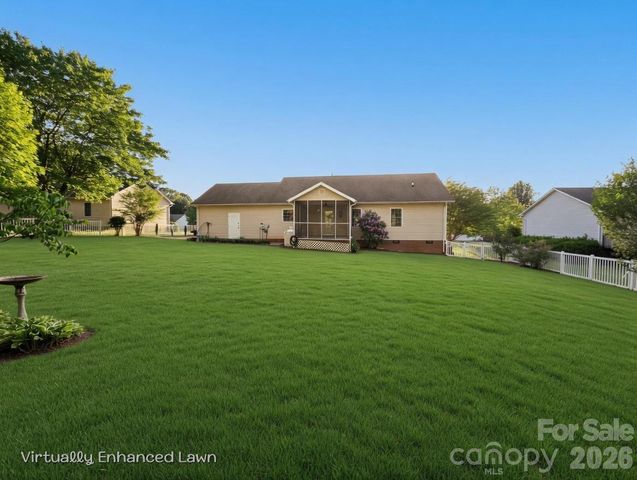 5126 Silver Tree Trail, Conover, NC 28613