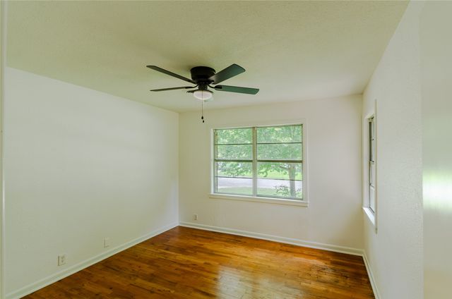 816 S Burdette Avenue, Sherman, TX 75090