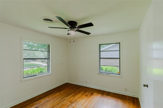 816 S Burdette Avenue, Sherman, TX 75090